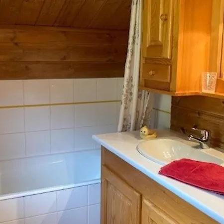 Chalet Aux Gets Avec Wi-fi, Cheminee, Parking Privatif, Barbecue, Proche Pistes - Fr-1-671-7 *