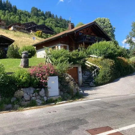 Chalet Aux Gets Avec Wi-fi, Cheminee, Parking Privatif, Barbecue, Proche Pistes - Fr-1-671-7 Les Gets